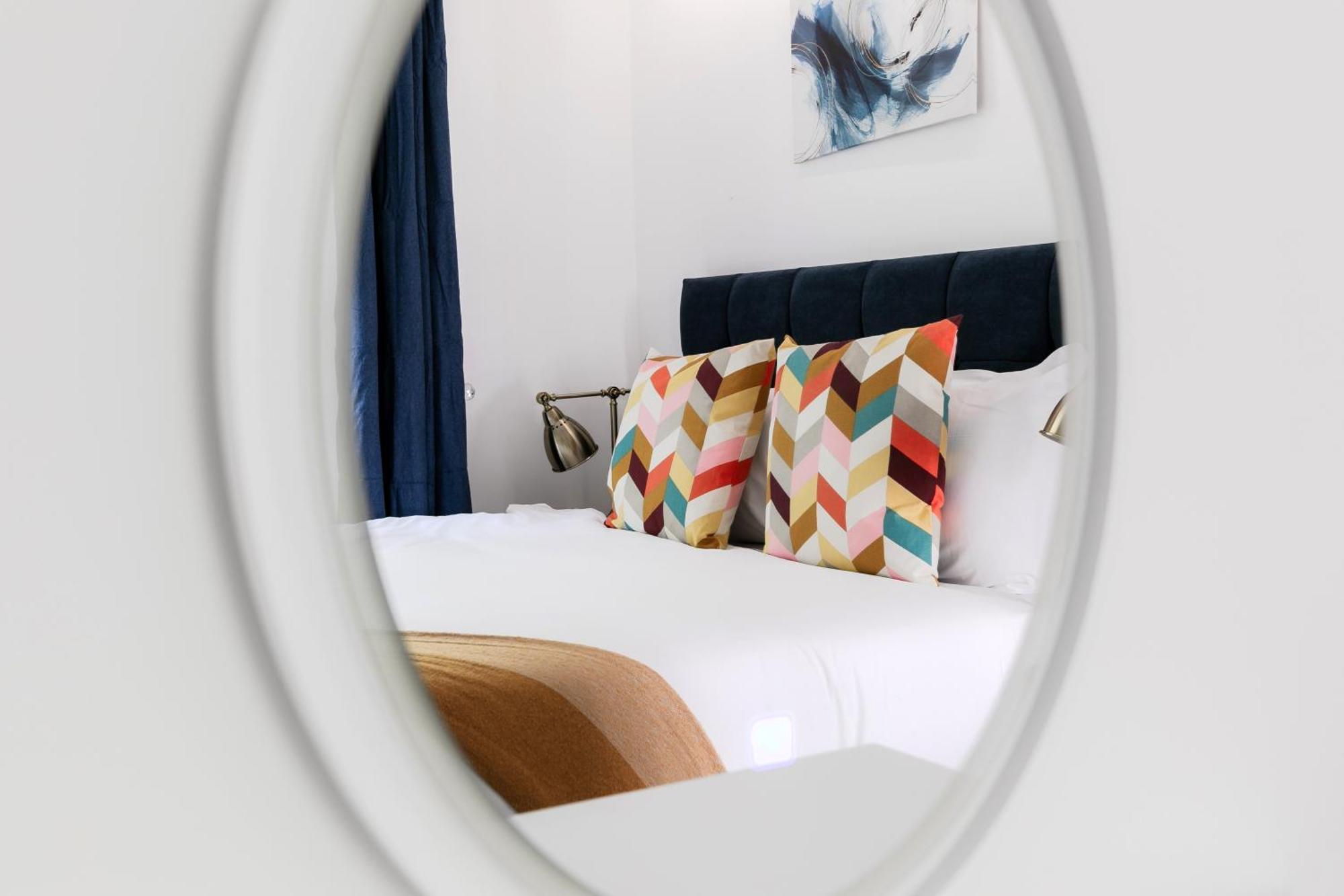Comfortable Apartments Near Harrods London Bagian luar foto